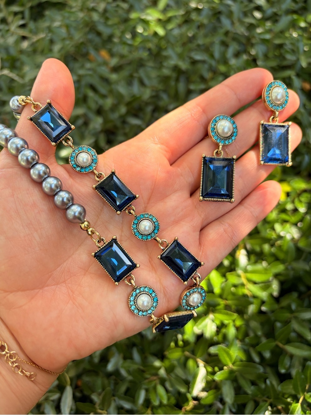 Elegant Navy Blue and Turquoise Pearl Necklace and Earring Set